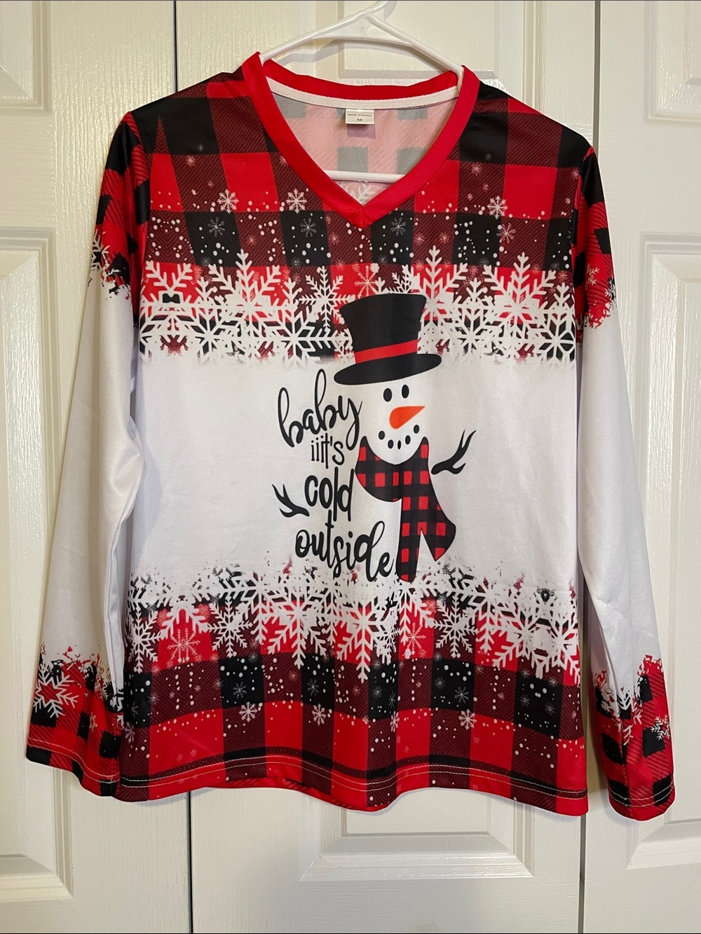 Smiling Snowman Graphic Holiday Top Women’s M Red White